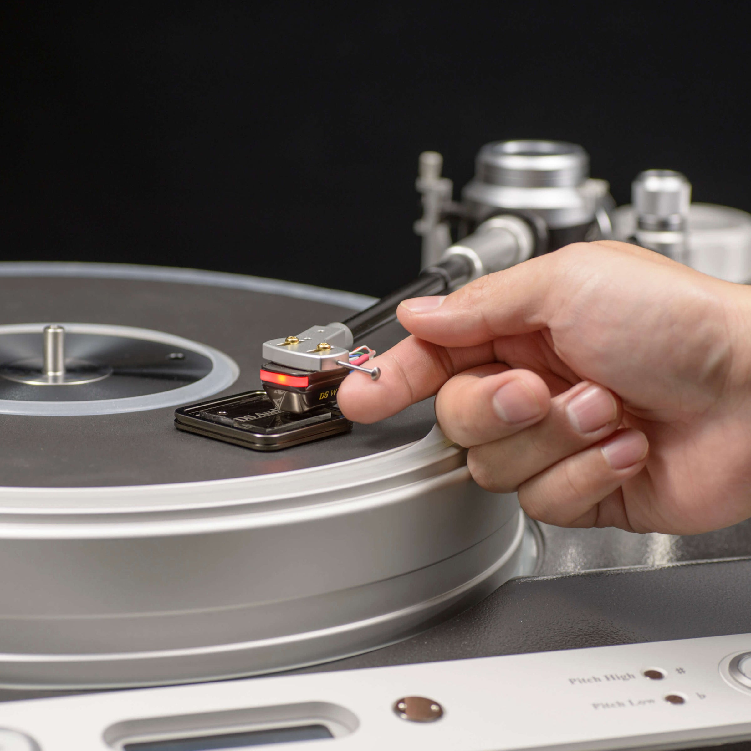 DS Audio: ST50 Phono Stylus Cleaner