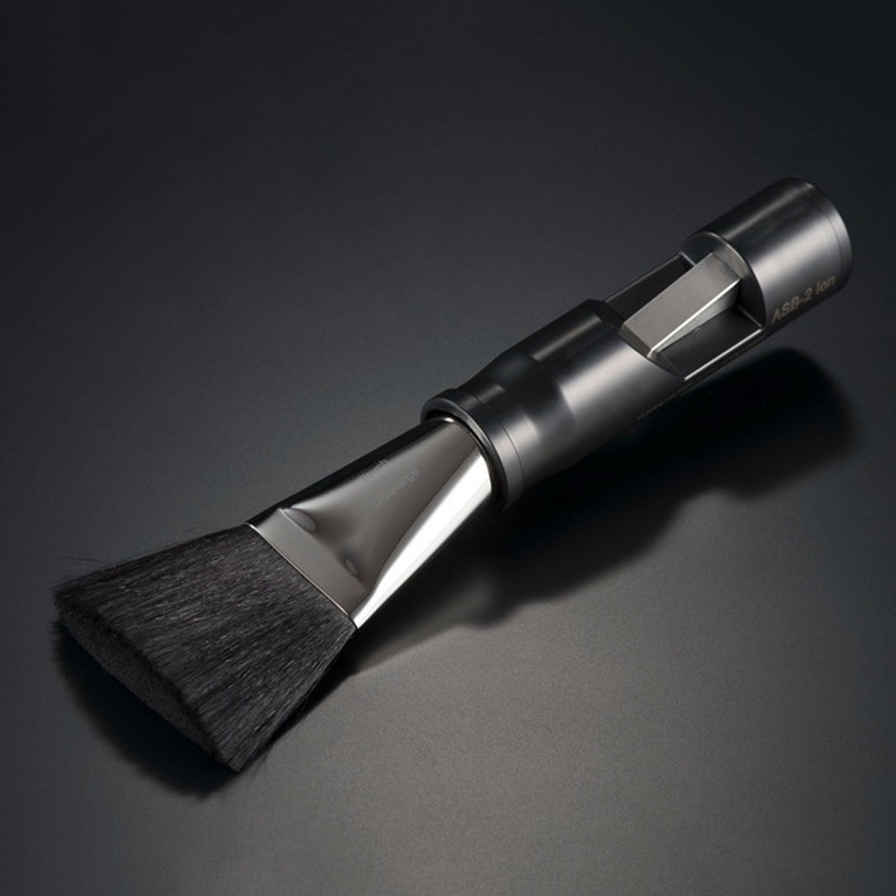 Furutech: ASB-2 Ion Antistatic Brush w/ Built-in Ionizer