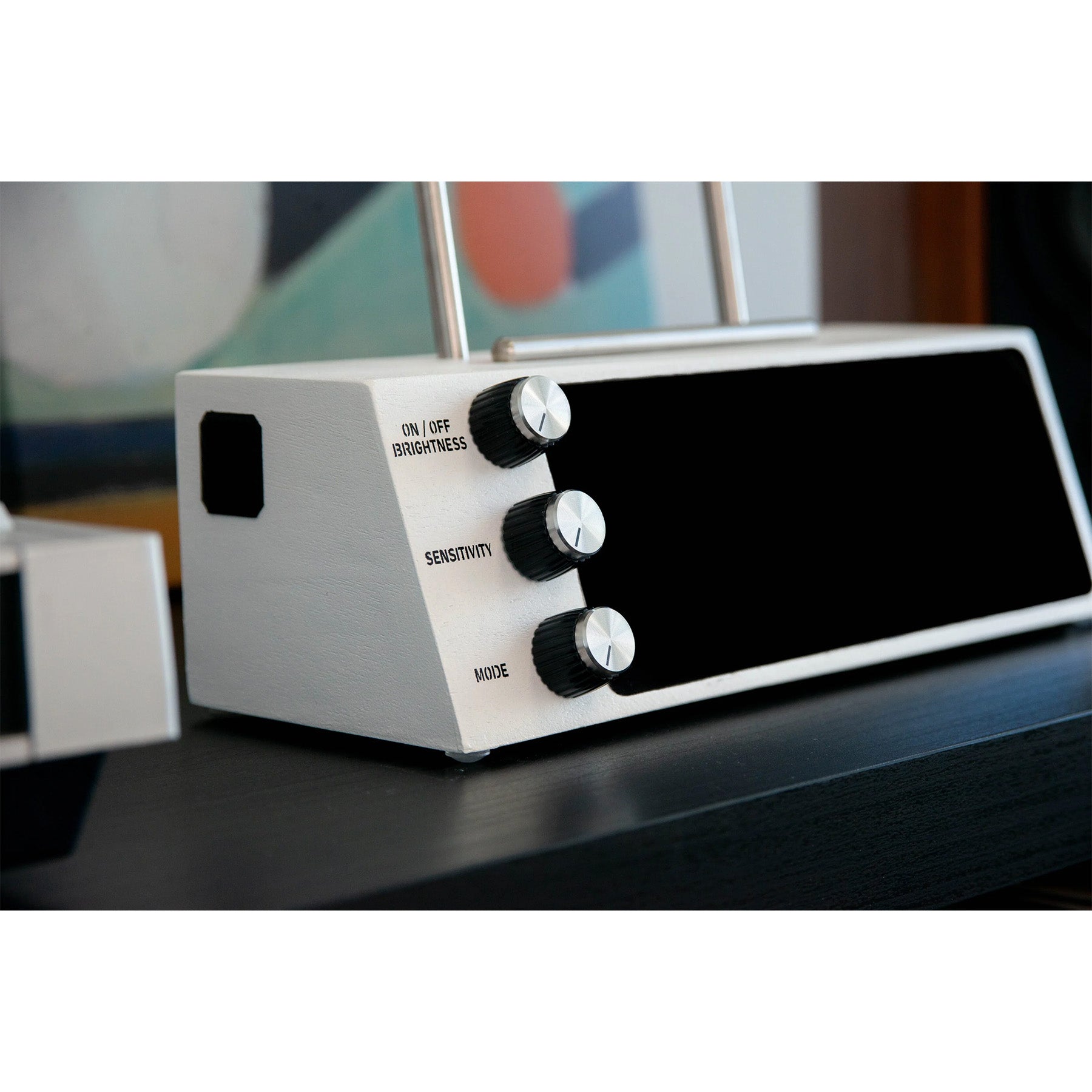 Petru: Smart Now Playing Vinyl Record Stand